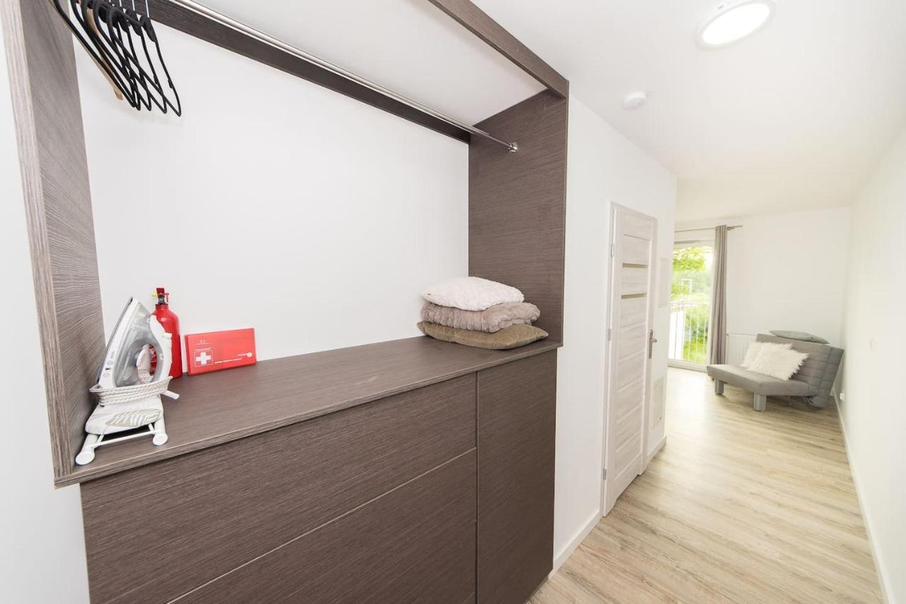 Cosy Studio With Private Garage P4You Pl Apartman Krakkó Kültér fotó